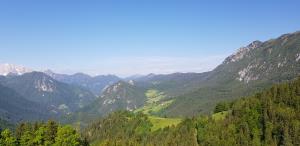 Razgled izpred kmetije Bukovnik